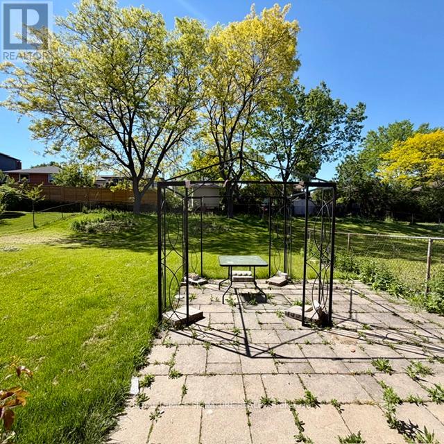 Lower - 61 Anewen Drive, Toronto, Ontario  M4A 1R9 - Photo 19 - C13238734