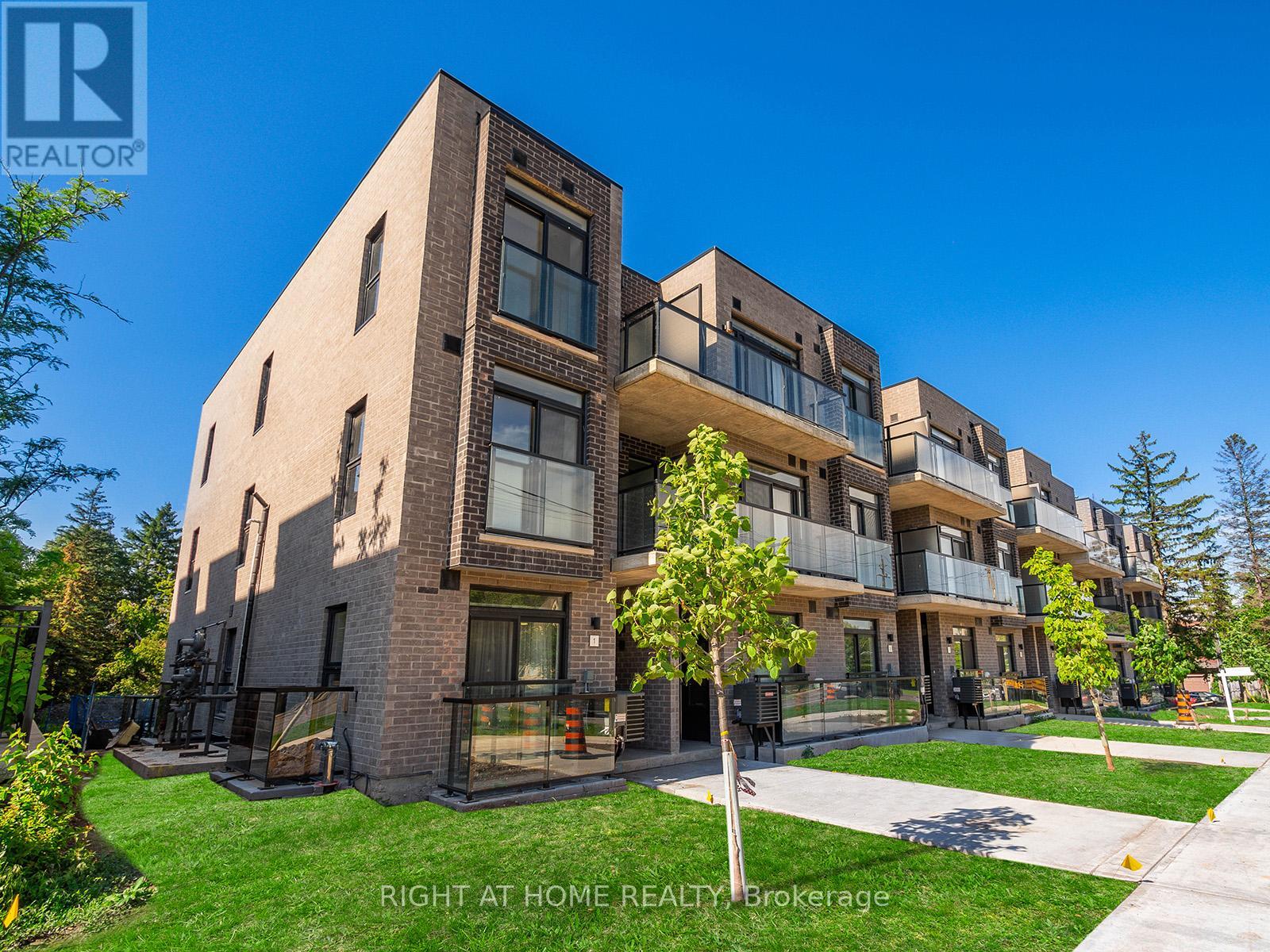 4 - 260 FINCH AVENUE E, Toronto, Ontario