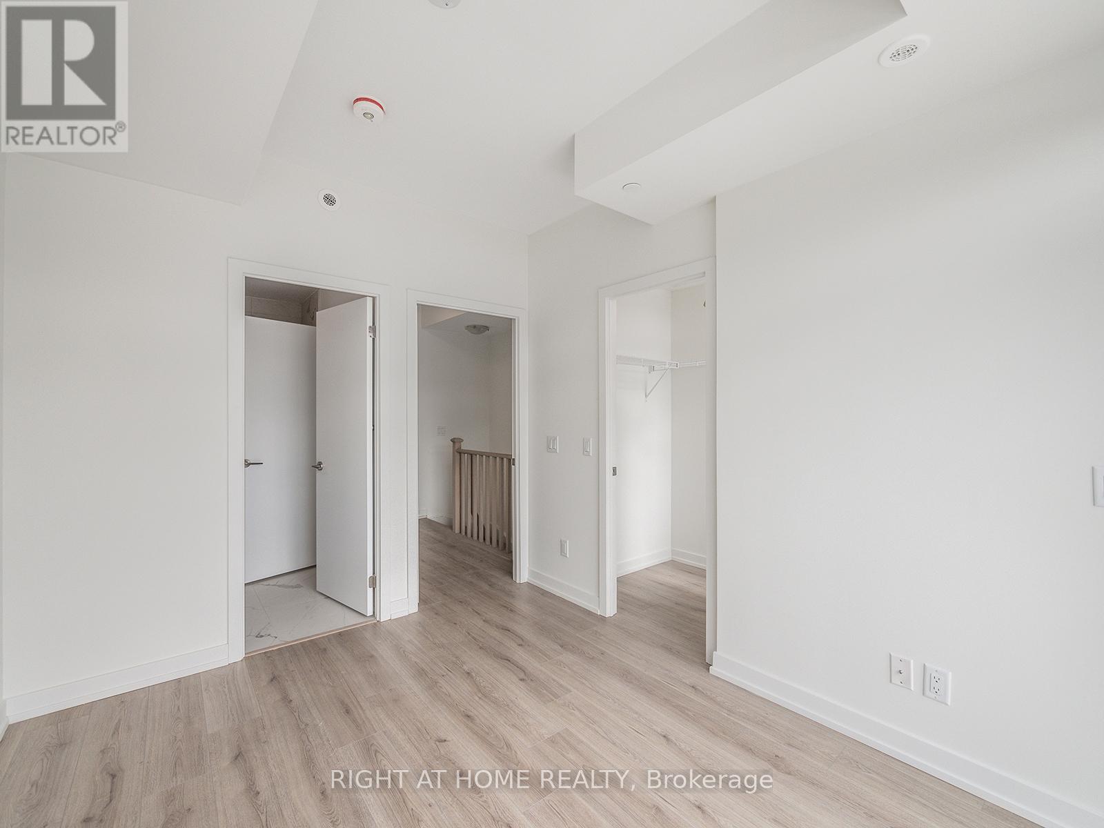 4 - 260 Finch Avenue E, Toronto, Ontario  M2N 0L3 - Photo 17 - C13238784