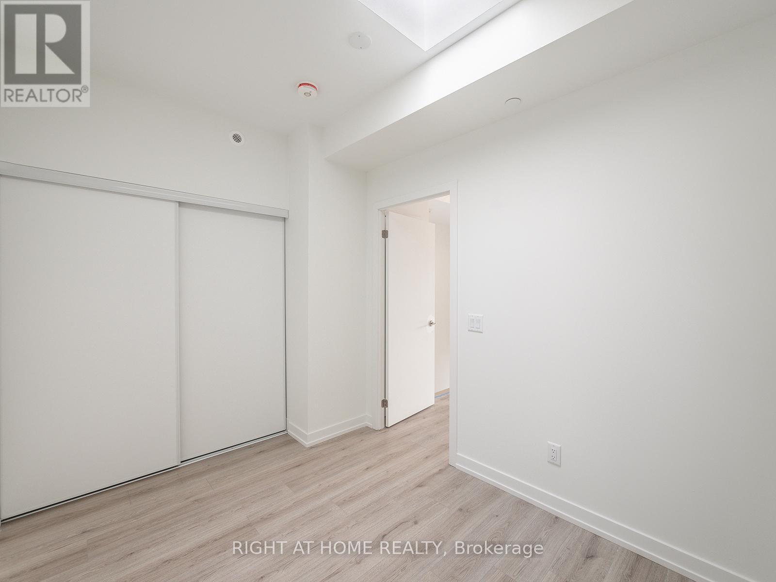 4 - 260 Finch Avenue E, Toronto, Ontario  M2N 0L3 - Photo 22 - C13238784