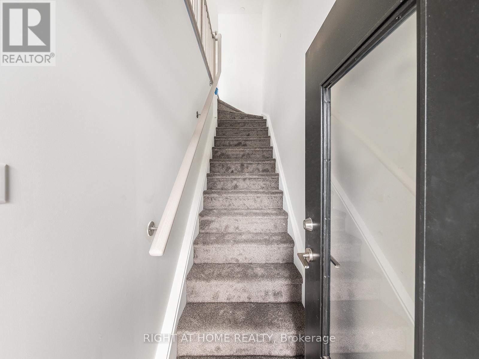 4 - 260 Finch Avenue E, Toronto, Ontario  M2N 0L3 - Photo 3 - C13238784