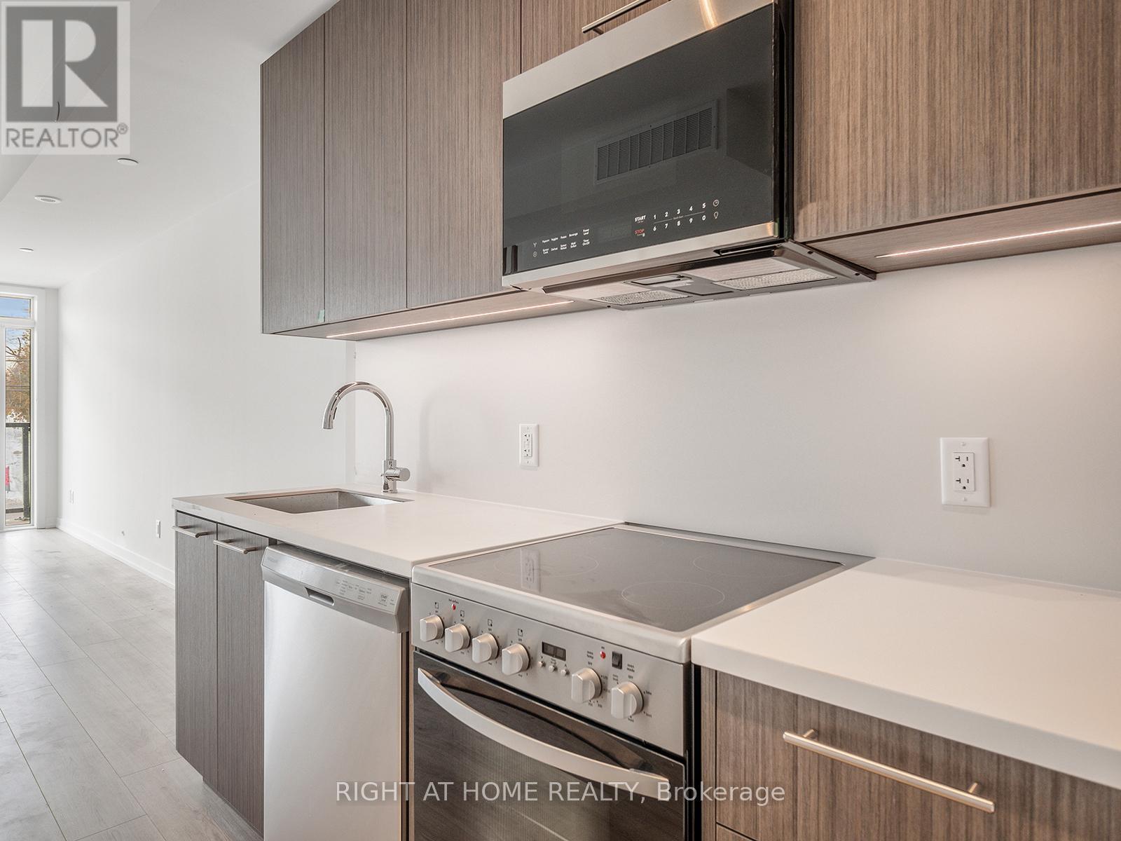 4 - 260 Finch Avenue E, Toronto, Ontario  M2N 0L3 - Photo 7 - C13238784