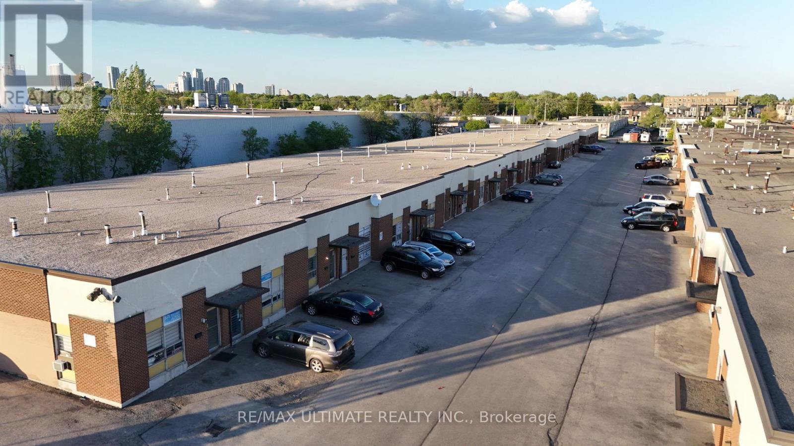 9 - 140 Midwest Road, Toronto, Ontario  M1P 3A9 - Photo 2 - E13238764
