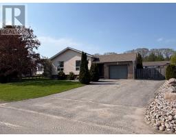 86 OXLEY DRIVE, Penetanguishene, Ontario