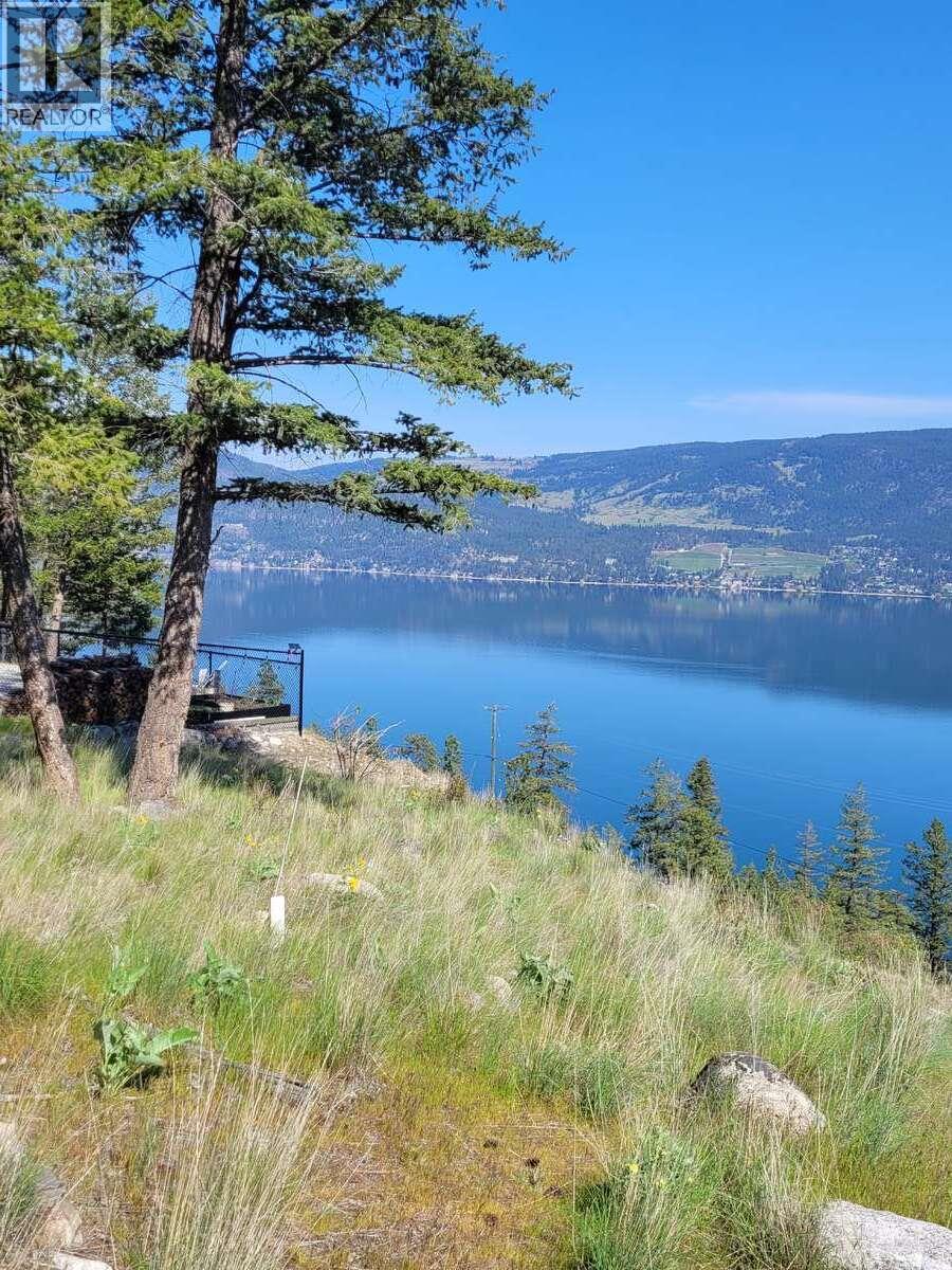 7185 Dunwaters Road Kelowna Photo 16
