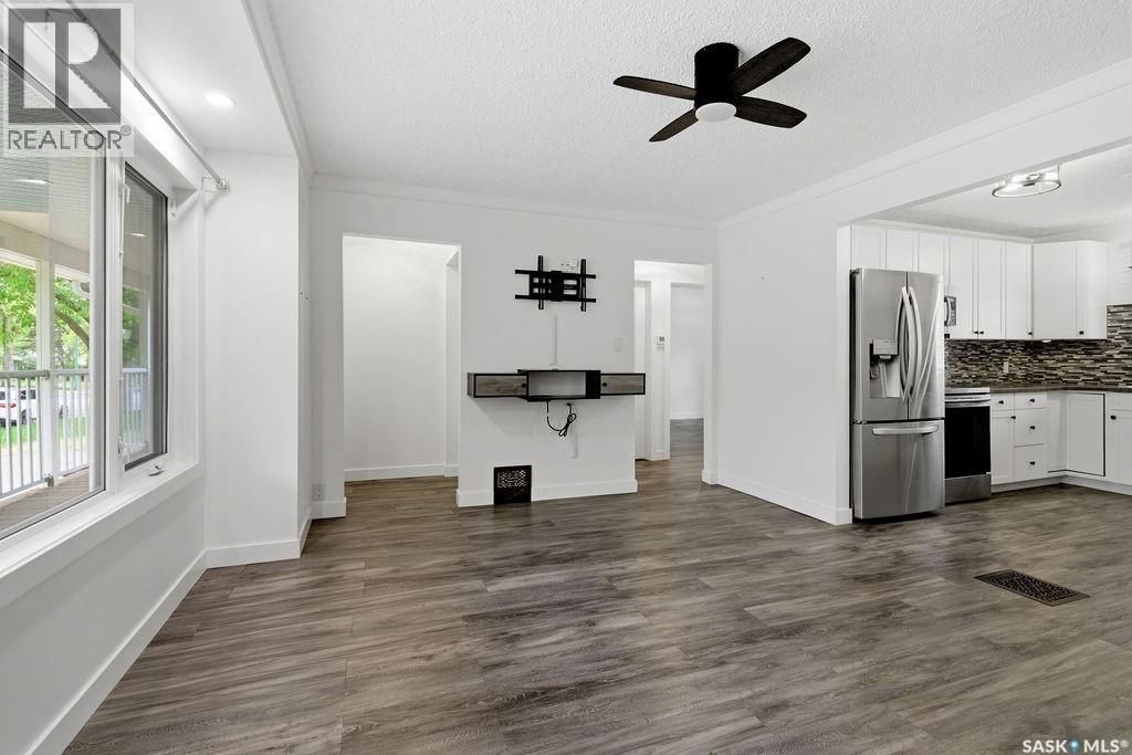 166 Halifax Street N, Regina, Saskatchewan  S4R 0R5 - Photo 3 - SK038119