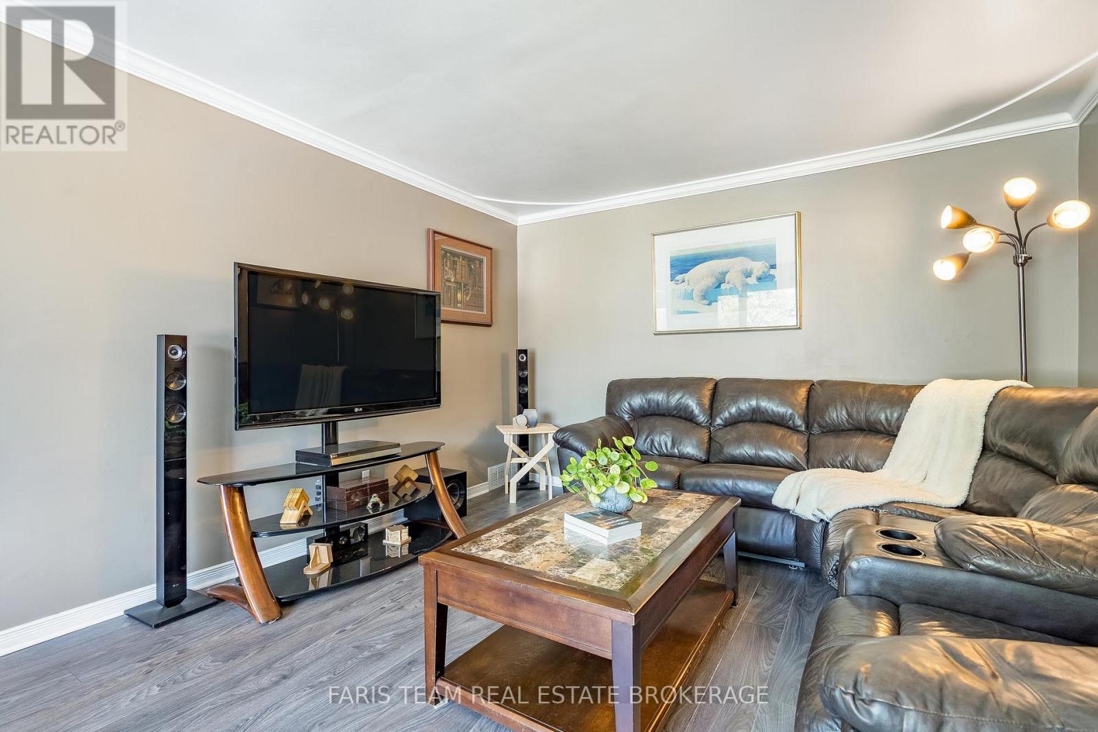 5 Fitzroy Terrace, Barrie (Allandale Heights), Ontario  L4N 2Z2 - Photo 15 - S13238752