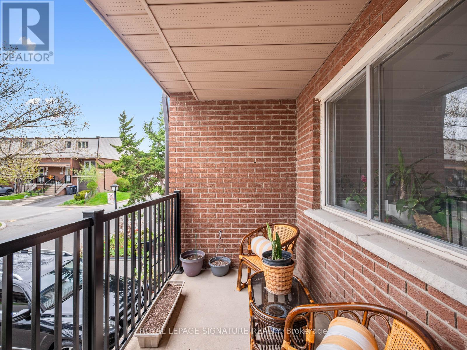 92 - 3175 Kirwin Avenue, Mississauga, Ontario  L5A 3M4 - Photo 5 - W13222222