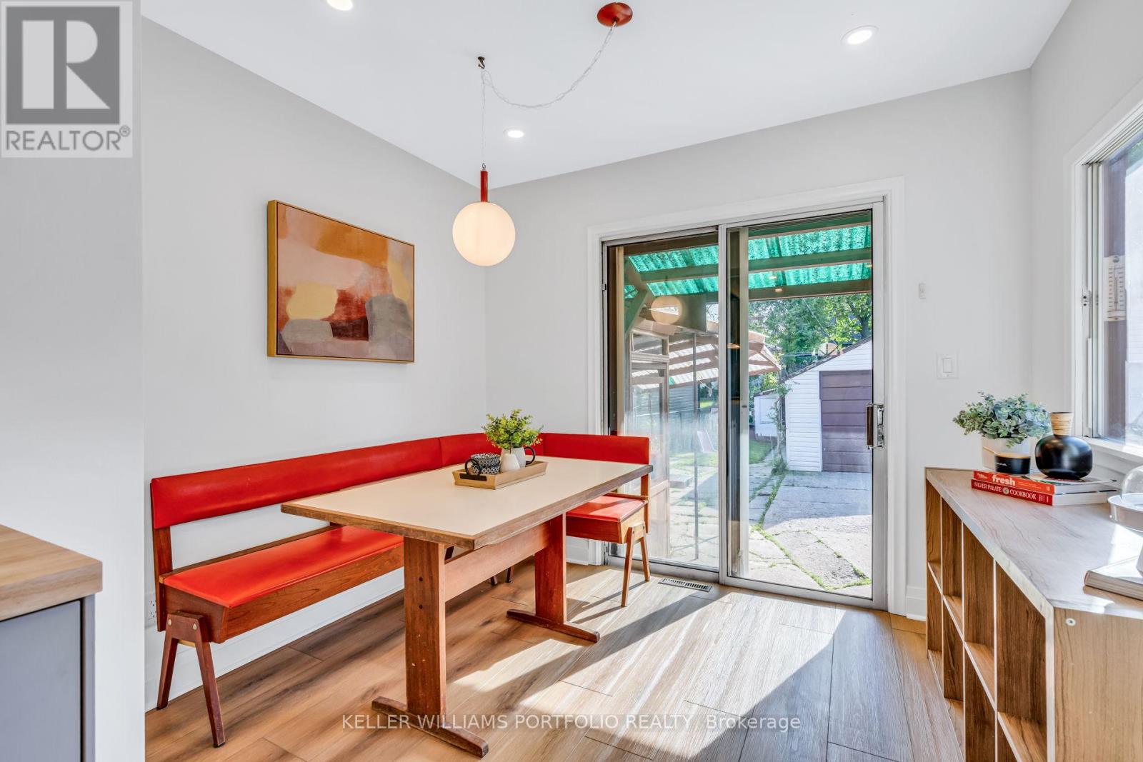 210 Bicknell Avenue, Toronto, Ontario  M6M 4G9 - Photo 16 - W13238628