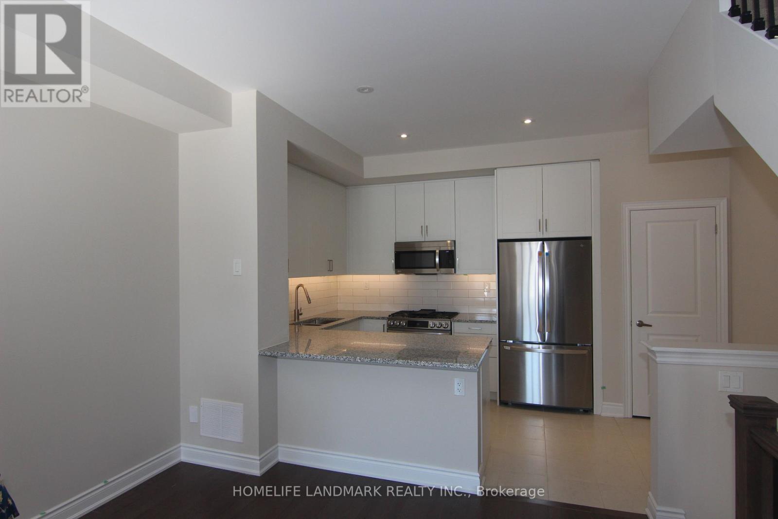 101 - 21 Wasdale Road, Mississauga, Ontario  L5M 2R2 - Photo 5 - W13238692