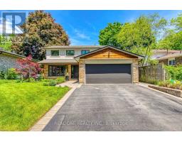 165 ARICHAT ROAD, Oakville, Ontario