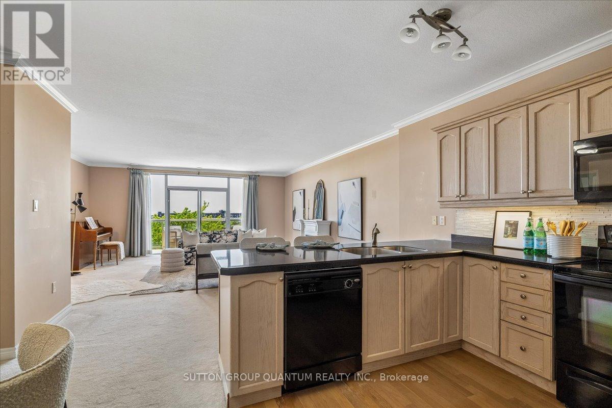 414 - 1998 Ironstone Drive, Burlington, Ontario  L7L 7P7 - Photo 18 - W13238774
