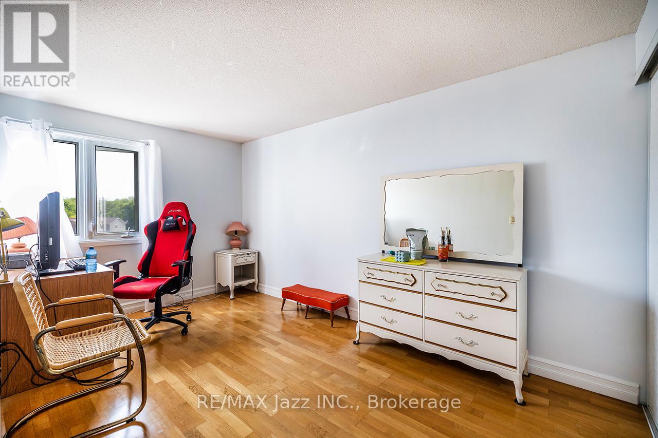 810 Kilkenny Court, Oshawa, Ontario  L1J 7B7 - Photo 20 - E13238814