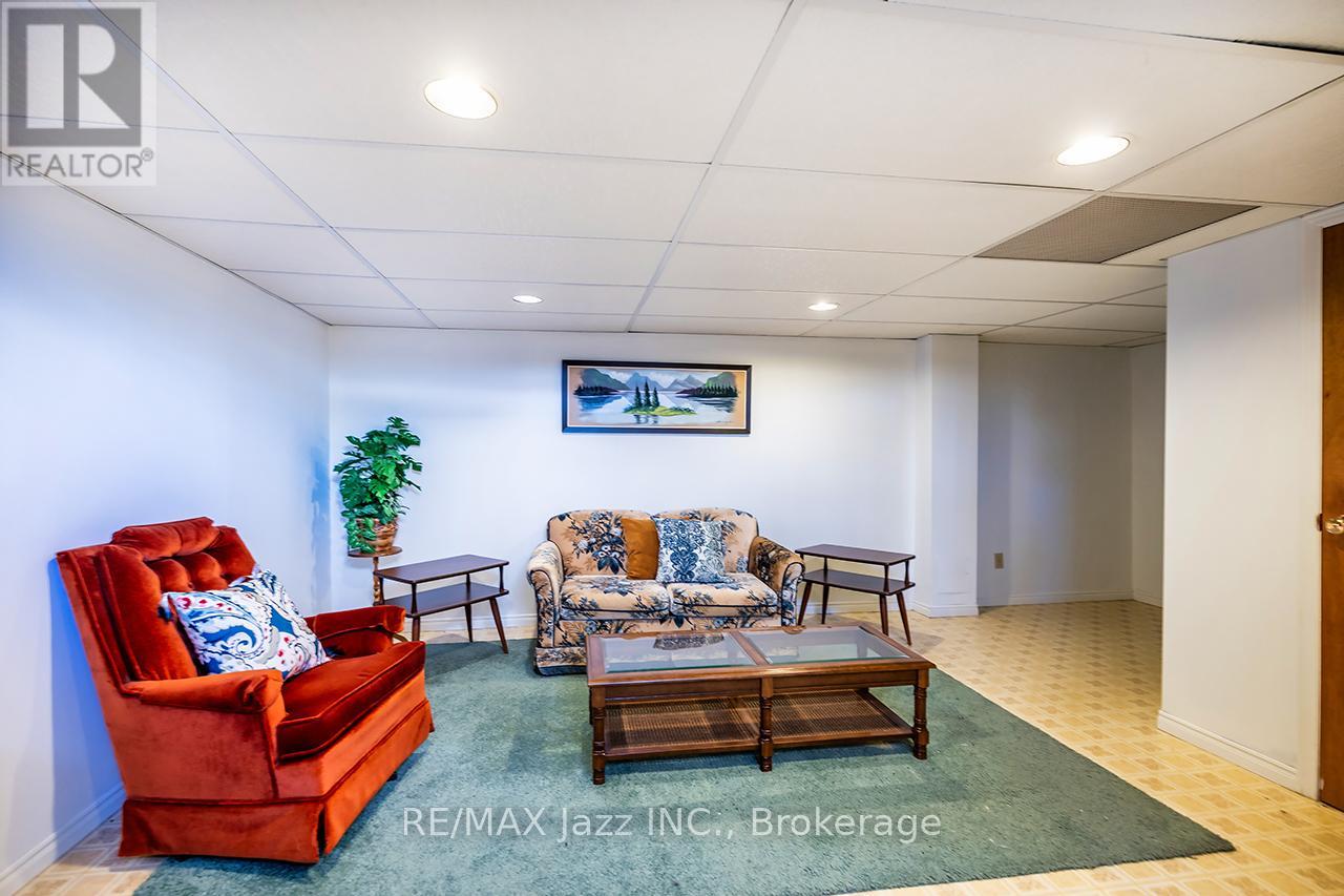 810 Kilkenny Court, Oshawa, Ontario  L1J 7B7 - Photo 22 - E13238814