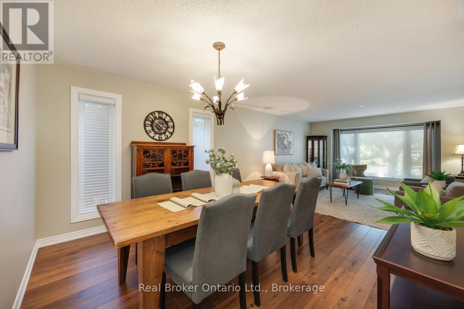 39 Valleycrest Drive, Clarington, Ontario  L1E 1H8 - Photo 10 - E13238952