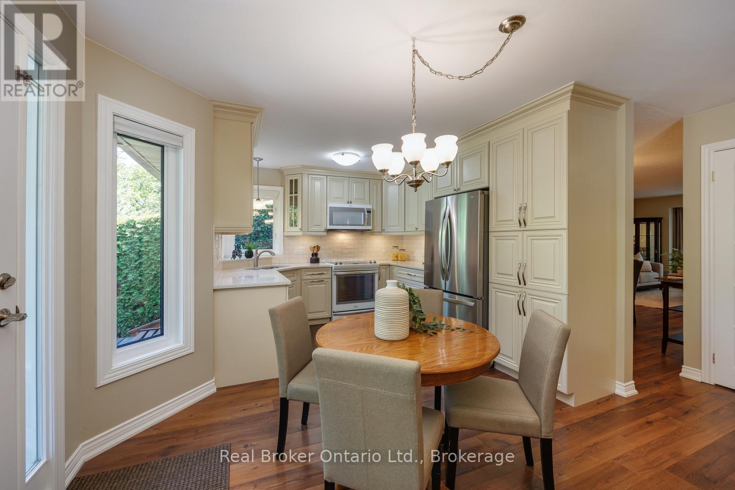 39 Valleycrest Drive, Clarington, Ontario  L1E 1H8 - Photo 17 - E13238952