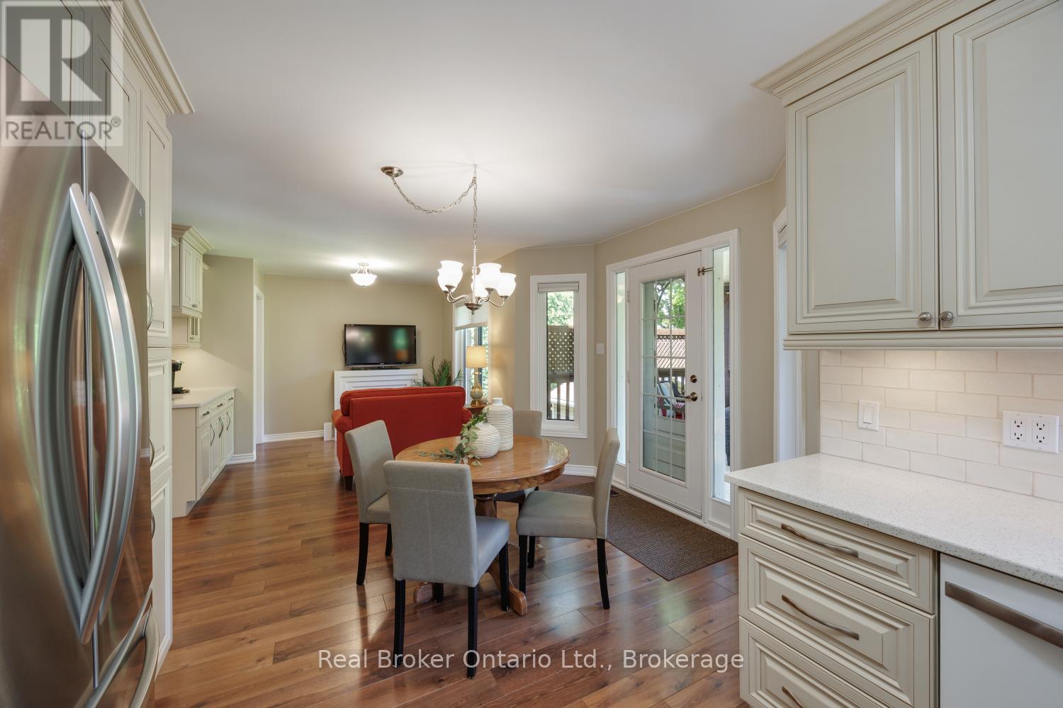 39 Valleycrest Drive, Clarington, Ontario  L1E 1H8 - Photo 20 - E13238952