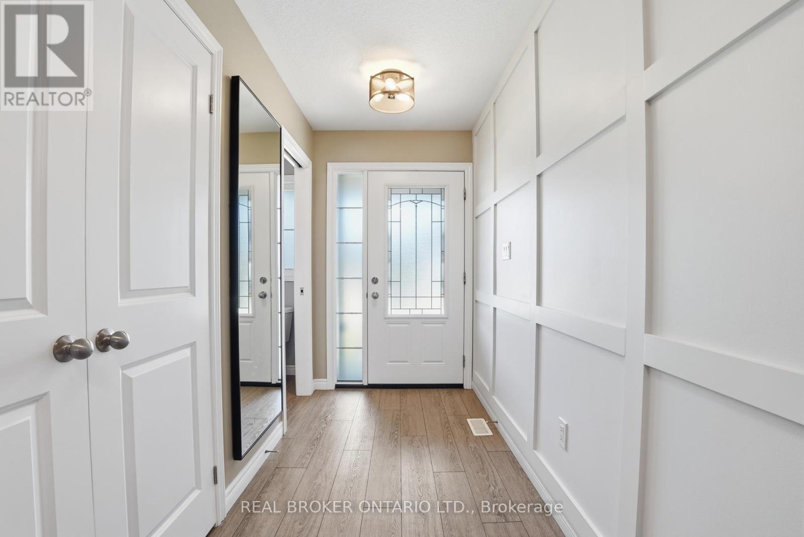 28 Isaac Street, Woolwich, Ontario  N3B 0E2 - Photo 8 - X13238760