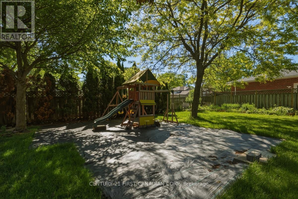 267 Pine Valley Drive, London South, Ontario  N6J 4T1 - Photo 45 - X13238968