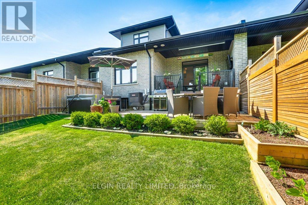 88 Rowe Avenue, South Huron, Ontario  N0M 1S0 - Photo 38 - X13238988