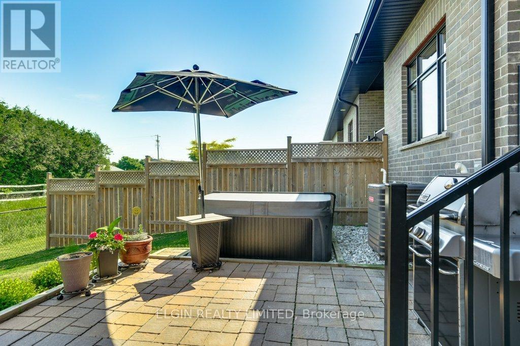 88 Rowe Avenue, South Huron, Ontario  N0M 1S0 - Photo 44 - X13238988