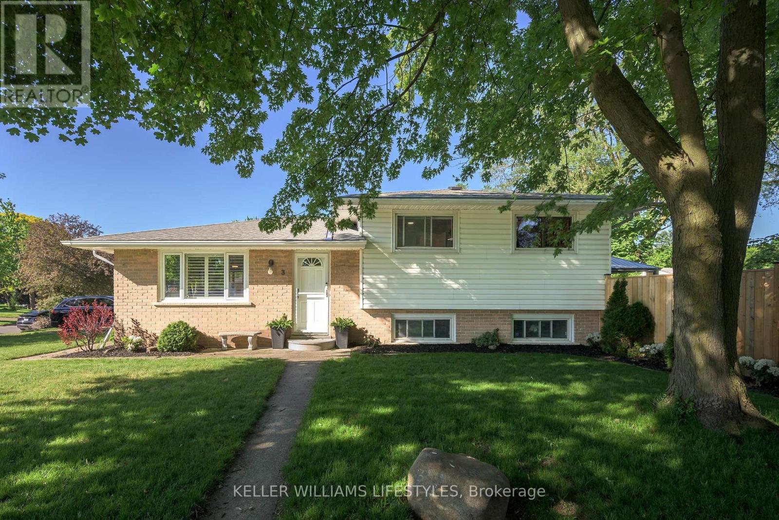 3 BAFFIN PLACE, London East, Ontario