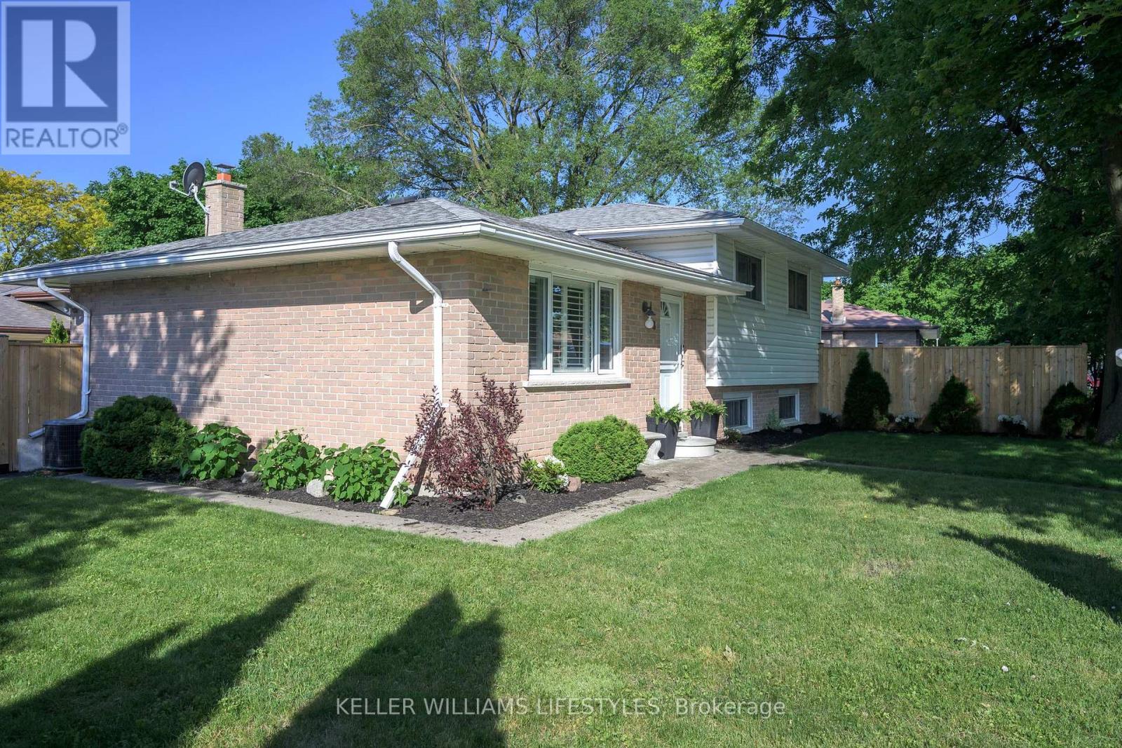 3 Baffin Place, London East, Ontario  N5V 1E8 - Photo 27 - X13239008