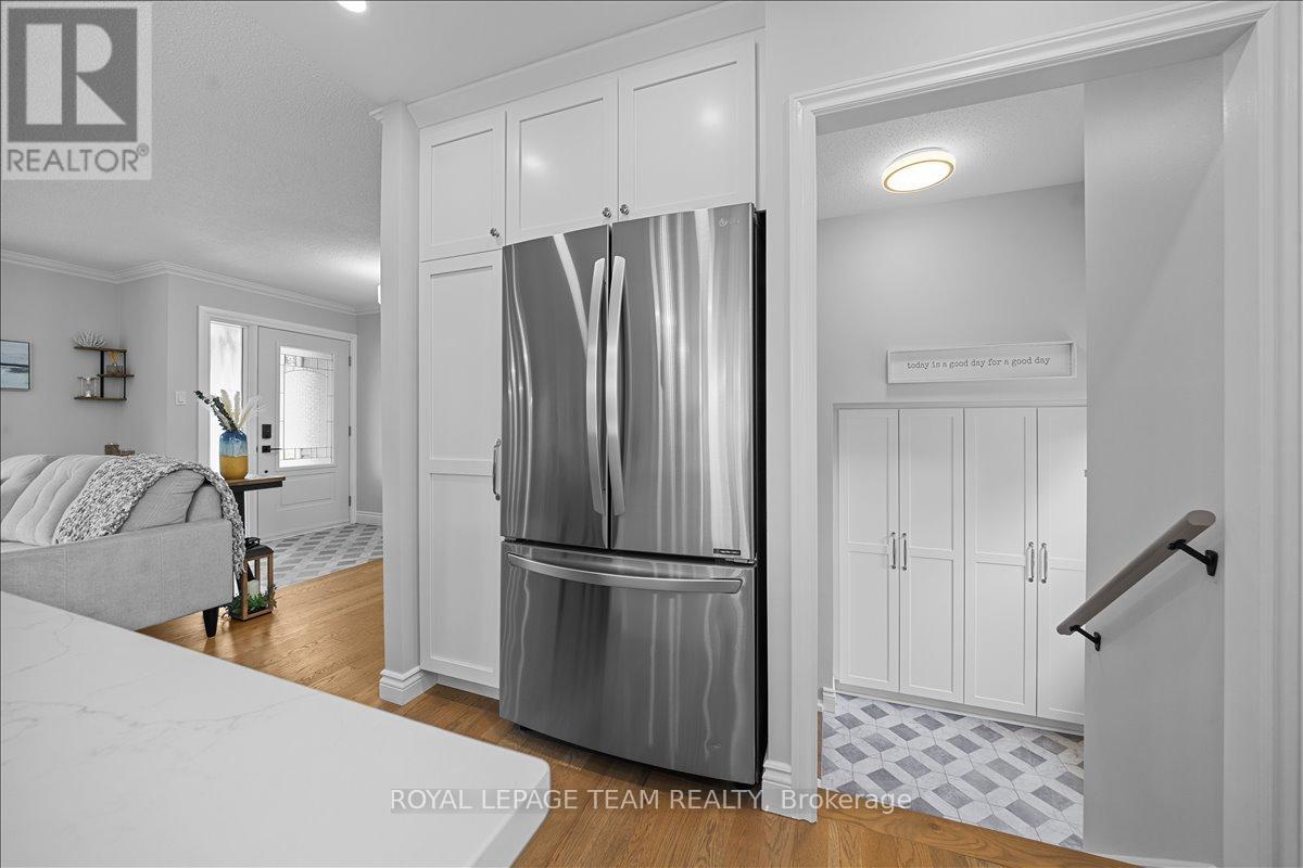 2 Lavina Crescent, Ottawa, Ontario  K2H 7P2 - Photo 12 - X13238856