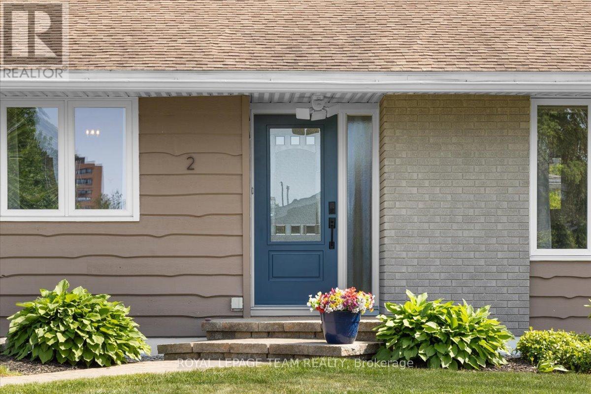 2 Lavina Crescent, Ottawa, Ontario  K2H 7P2 - Photo 3 - X13238856