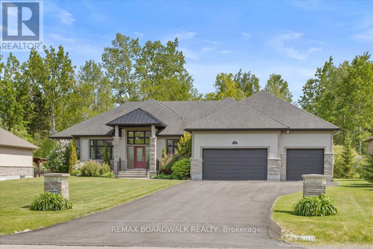 7412 BLUE WATER CRESCENT, Ottawa, Ontario