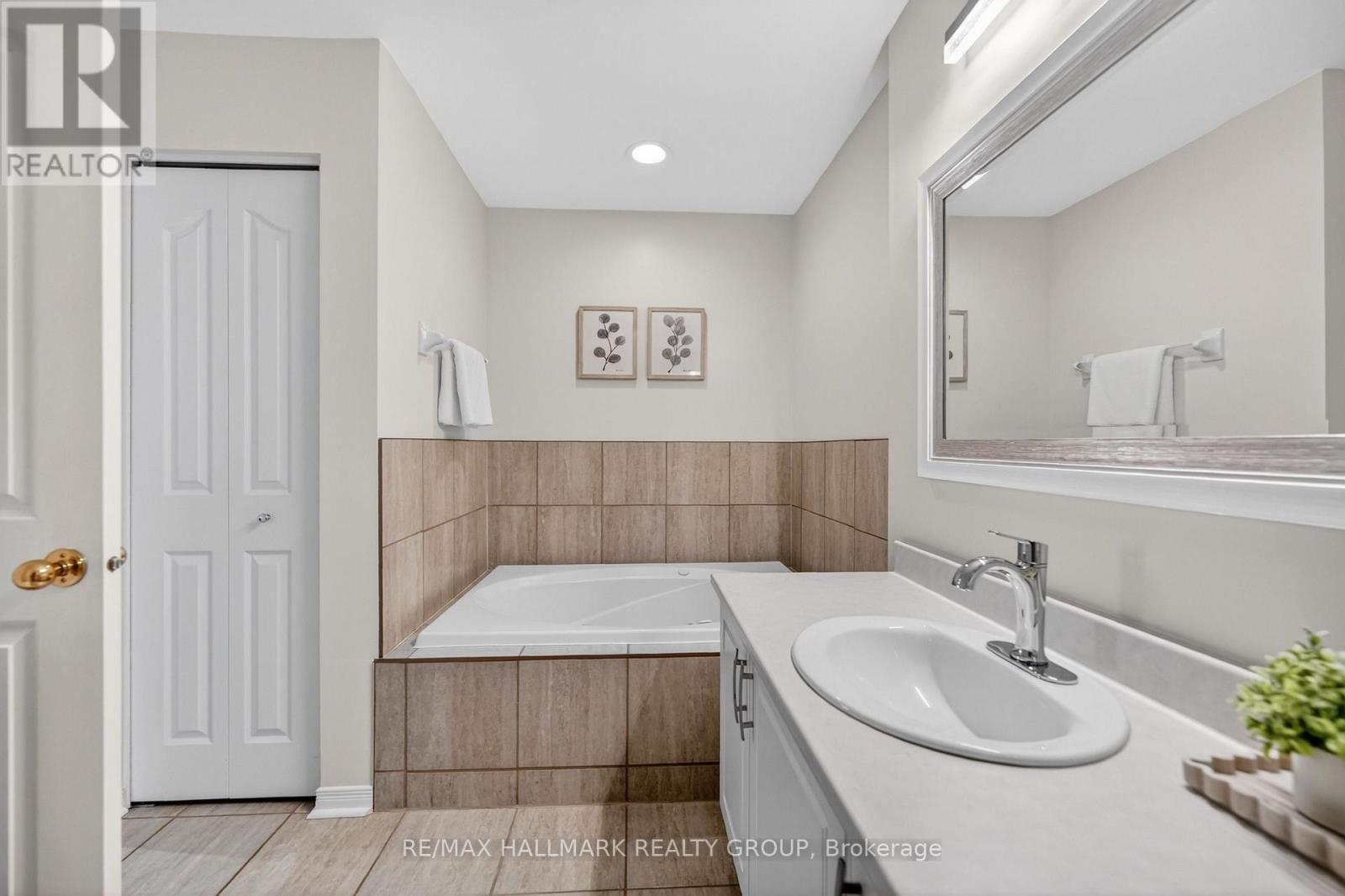 968 Lucille Way, Ottawa, Ontario  K4A 4J2 - Photo 22 - X13238976