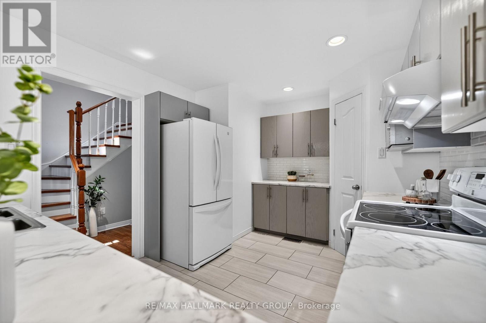 968 Lucille Way, Ottawa, Ontario  K4A 4J2 - Photo 7 - X13238976