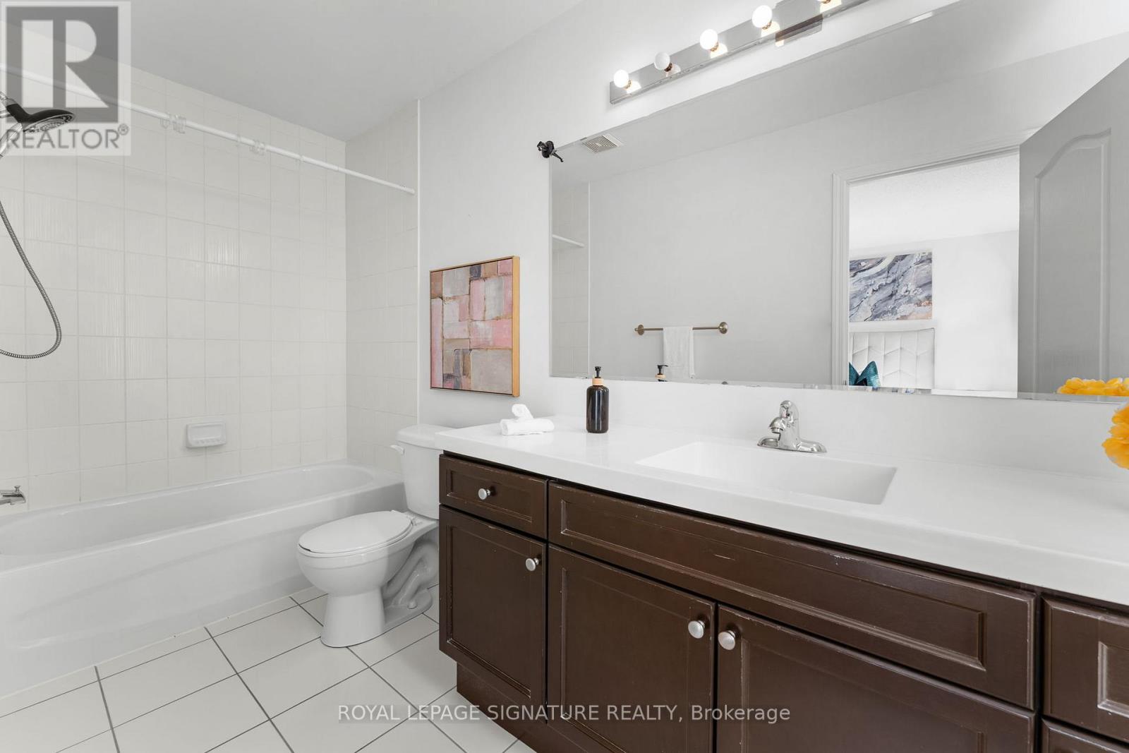 22 Donomore Drive, Brampton, Ontario  L7A 0S7 - Photo 21 - W13234742