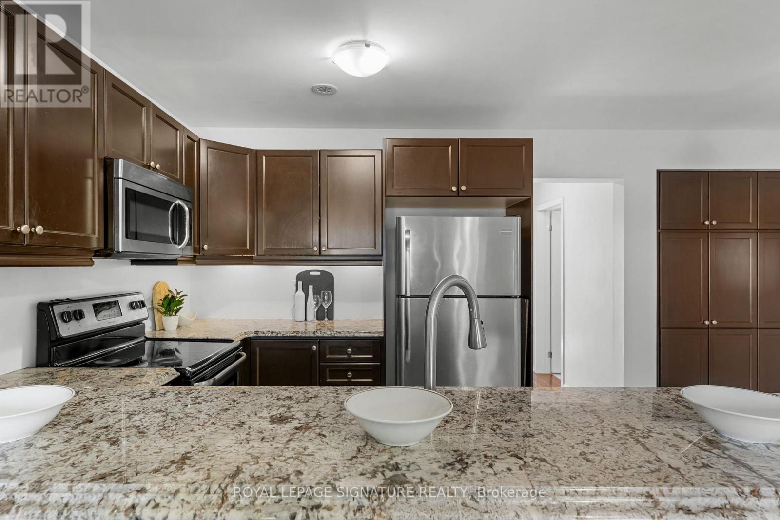 22 Donomore Drive, Brampton, Ontario  L7A 0S7 - Photo 14 - W13234742