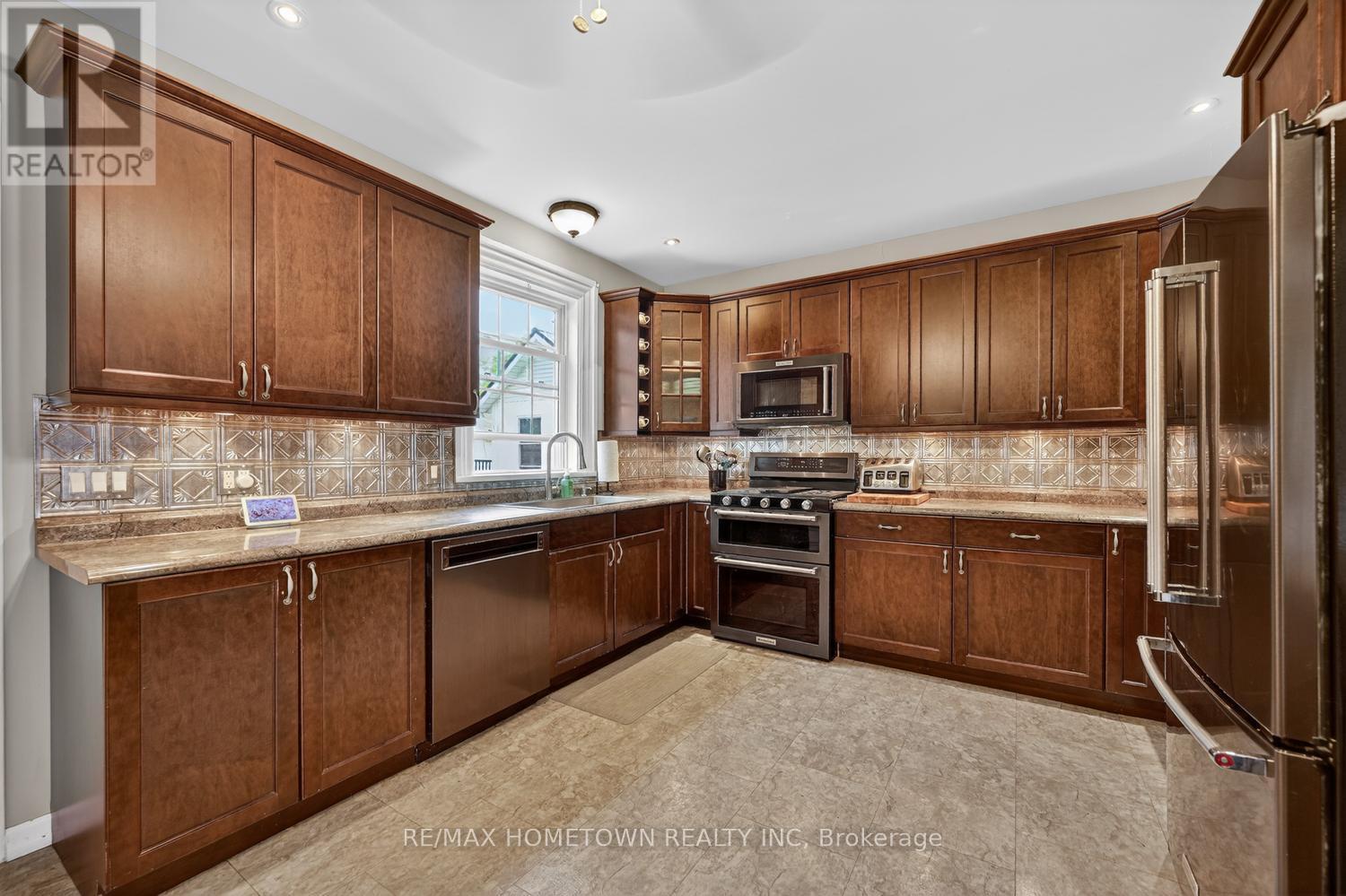 125 Park Street, Brockville, Ontario  K6V 2G8 - Photo 17 - X13238906