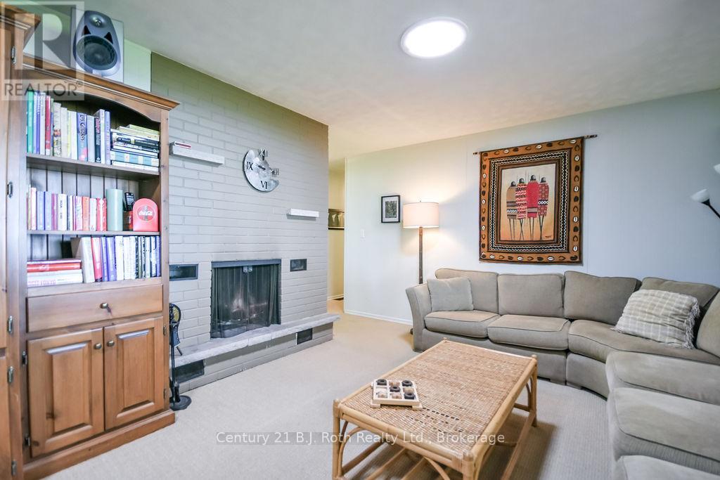 2551 Amigo Drive, Severn (West Shore), Ontario  L3V 6H3 - Photo 14 - S13238800