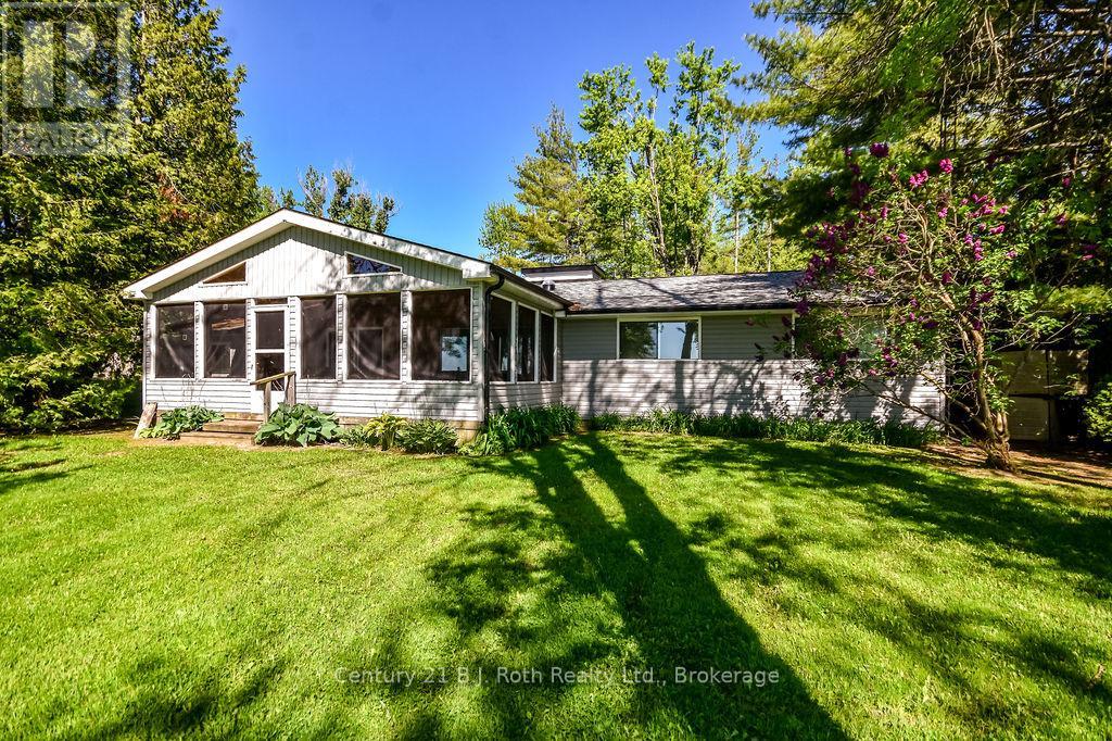2551 Amigo Drive, Severn (West Shore), Ontario  L3V 6H3 - Photo 36 - S13238800