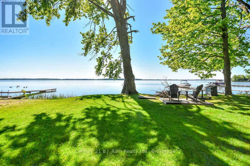 2551 Amigo Drive, Severn (West Shore), Ontario  L3V 6H3 - Photo 39 - S13238800