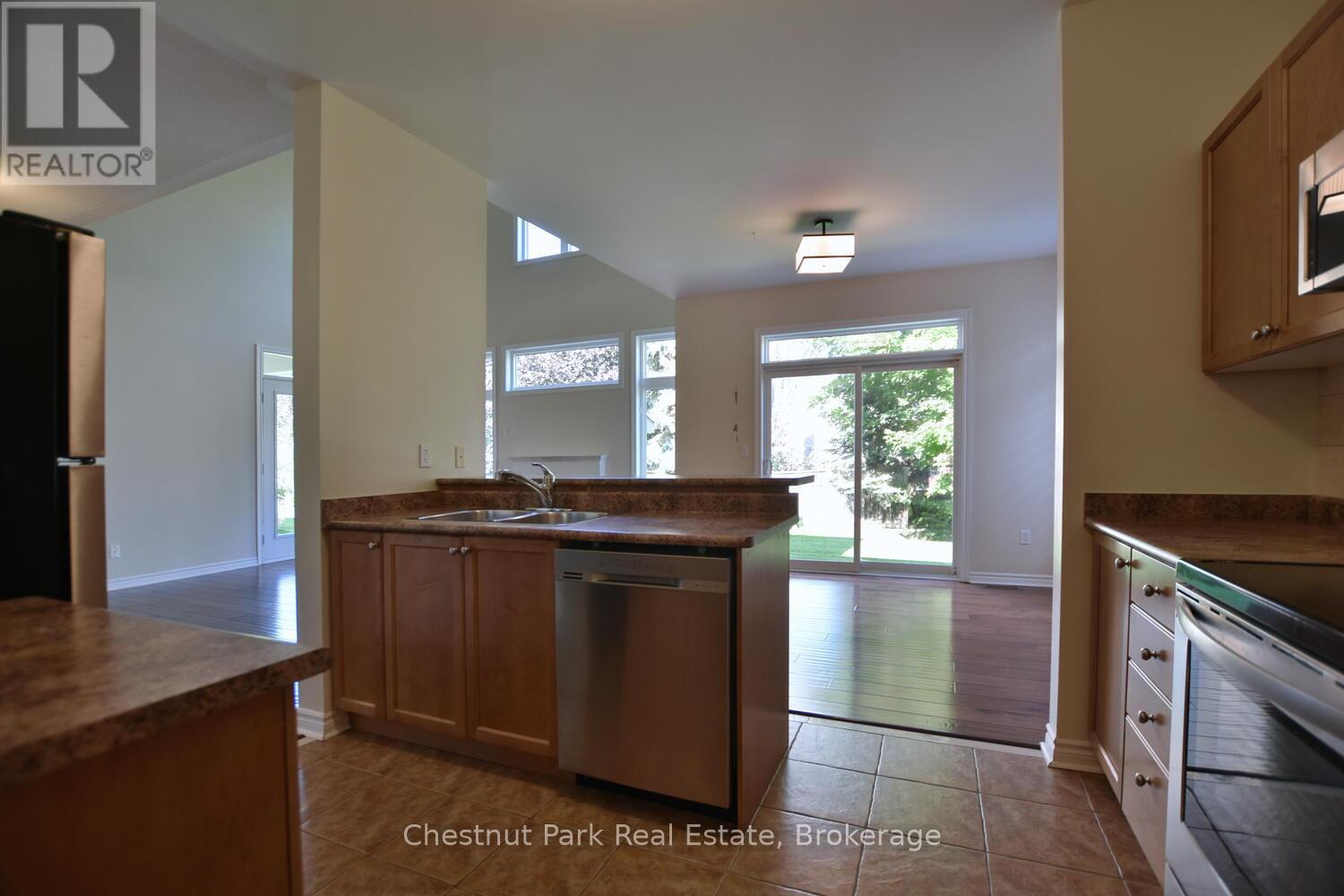 38 Clubhouse Drive, Collingwood, Ontario  L9Y 4Z6 - Photo 27 - S13238980