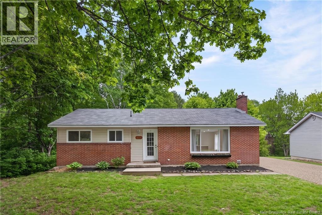 132 Topcliffe Crescent, Fredericton, New Brunswick