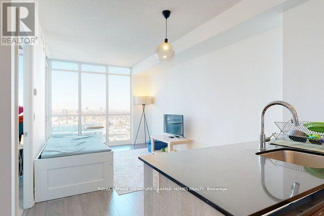 2708 - 9 Valhalla Inn Road, Toronto, Ontario  M9B 0B2 - Photo 4 - W13231158
