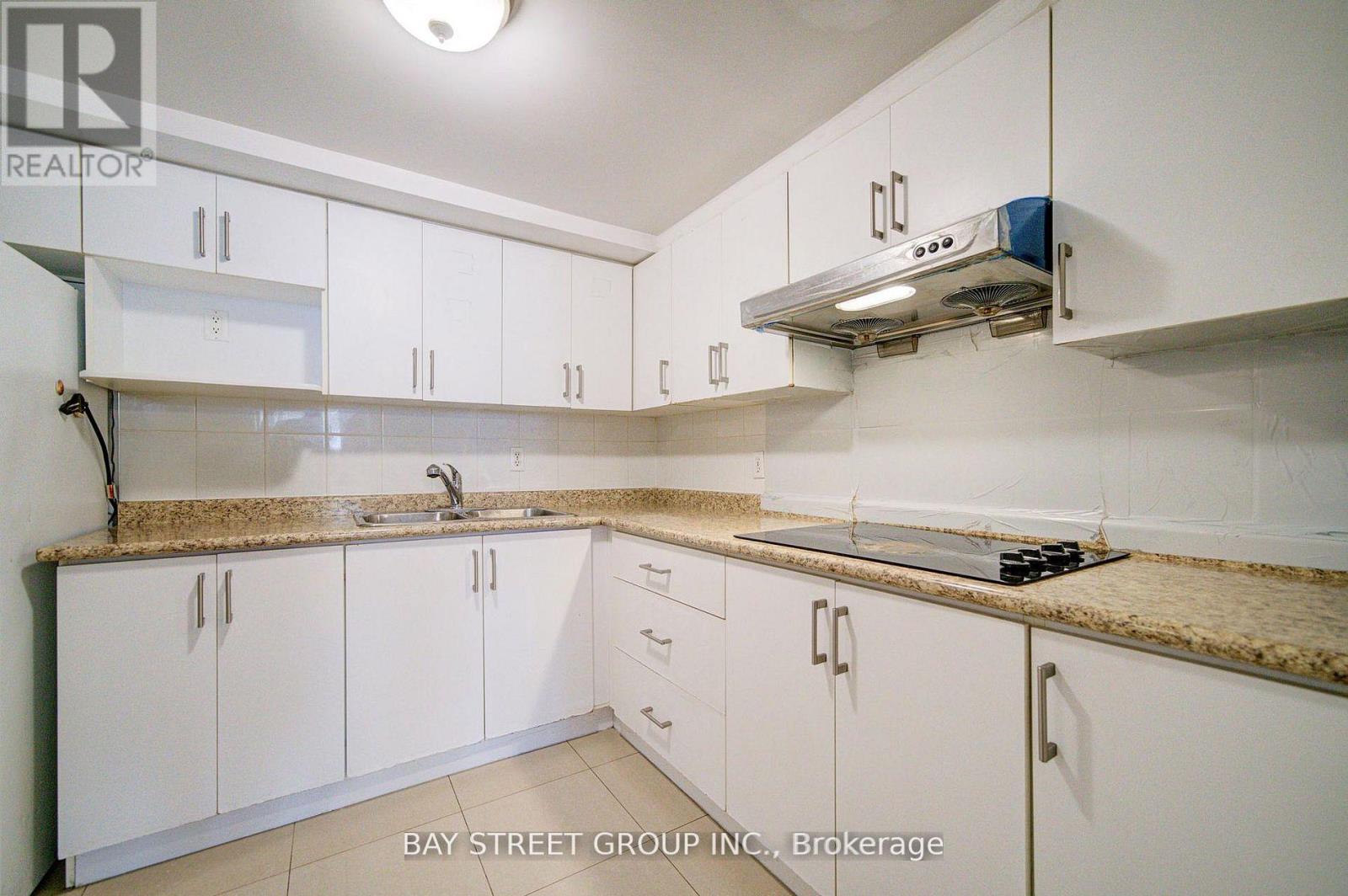 Bsmt - 5 Lockdare Street, Toronto, Ontario  M1S 2Z5 - Photo 3 - E13220612