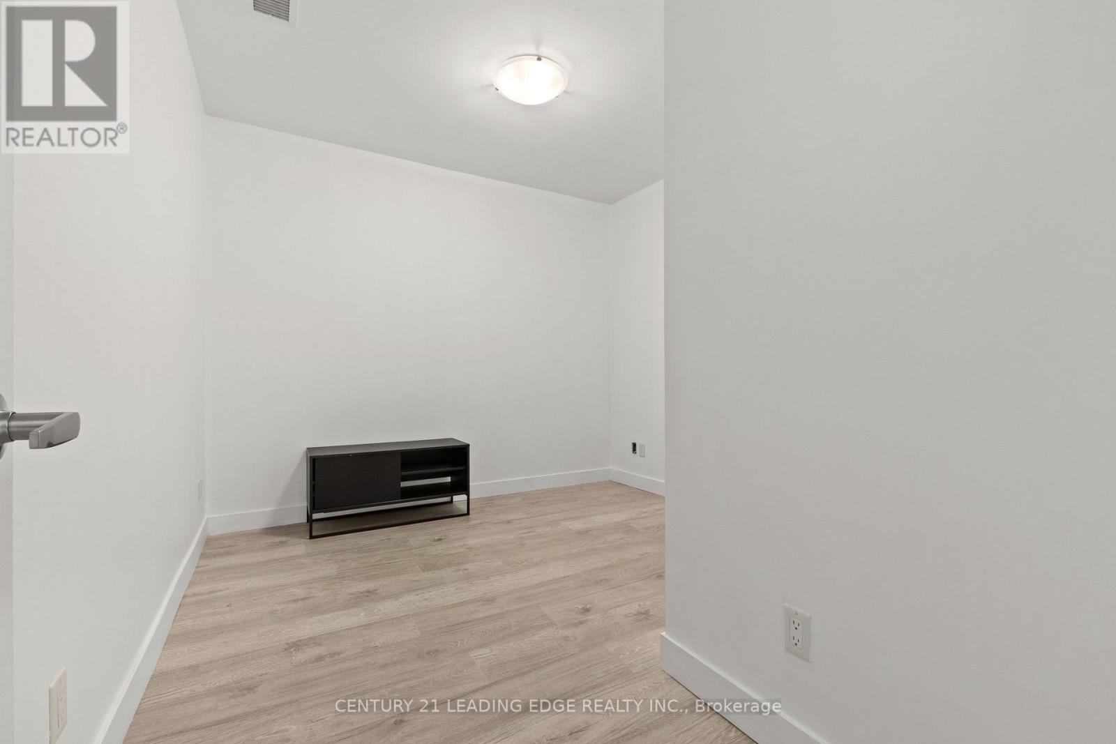1308 - 1 Victoria Street S, Kitchener, Ontario  N2G 0B5 - Photo 13 - X13237044