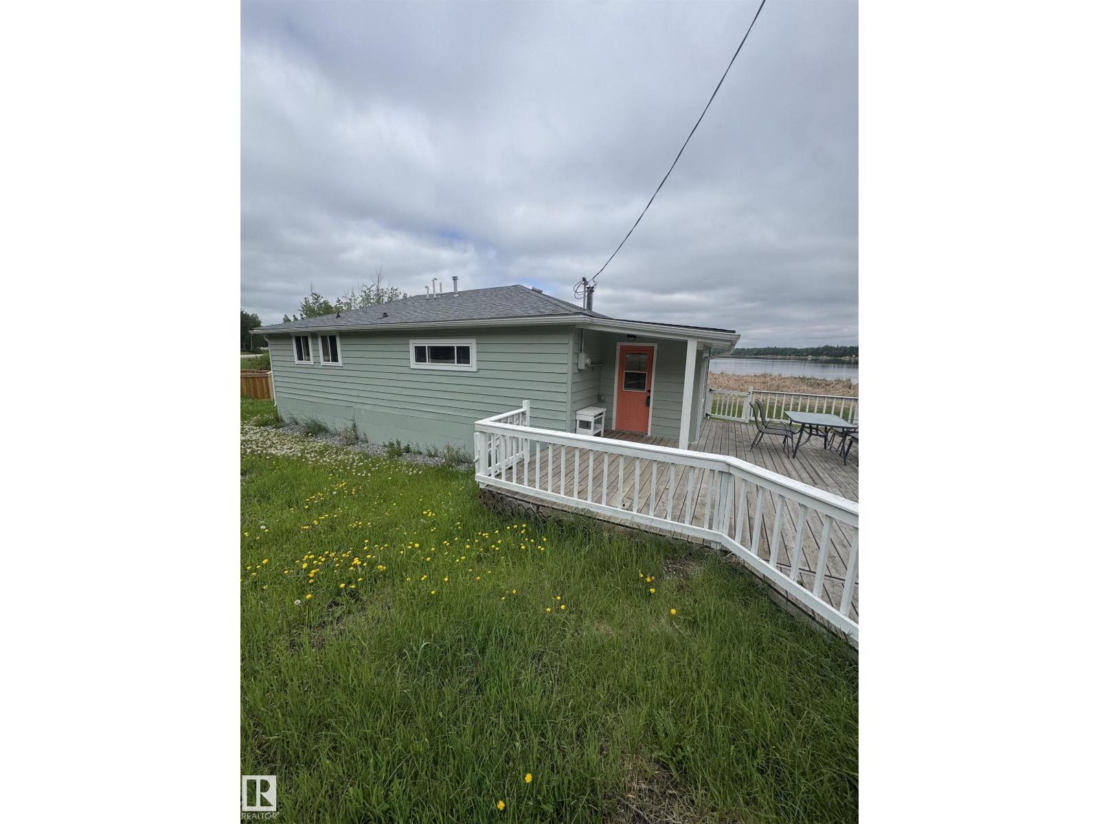 490 & 492 Lakeview Drive, Rural Lac Ste. Anne County, Alberta  T0E 1V0 - Photo 6 - E4491651