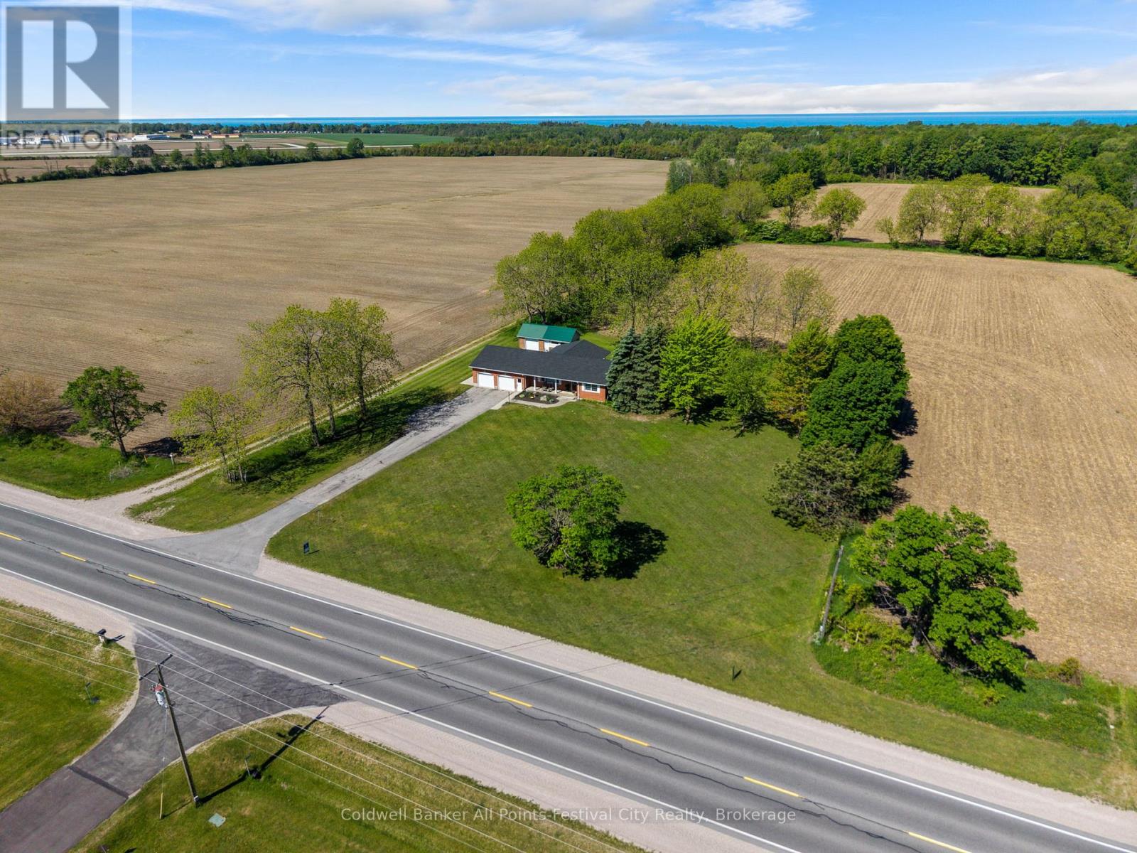 81993 Bluewater Highway, Ashfield-Colborne-Wawanosh, Ontario  N7A 3Y2 - Photo 2 - X12783176