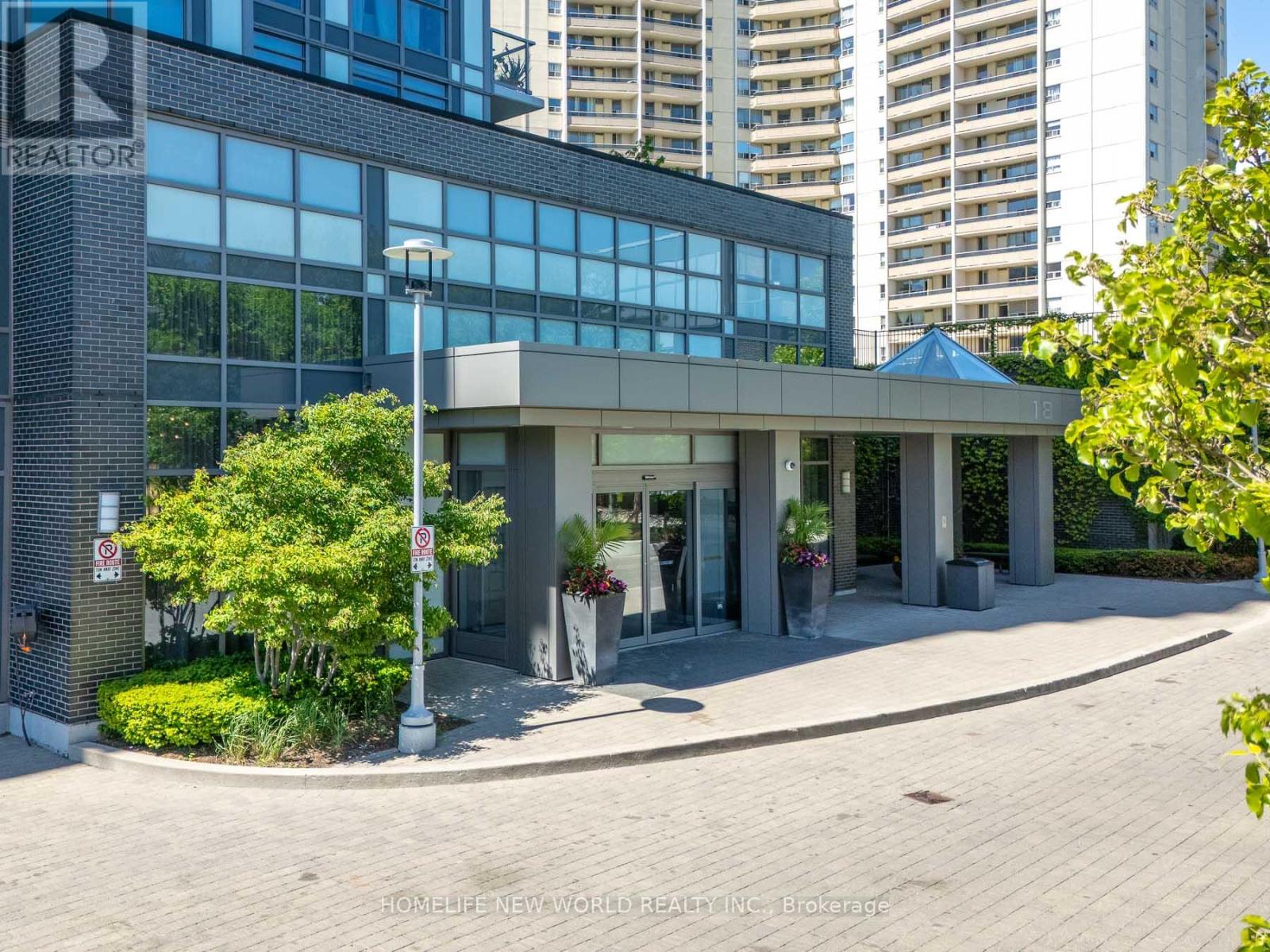 809 - 18 Graydon Hall Drive, Toronto, Ontario  M3A 0A4 - Photo 2 - C13238860