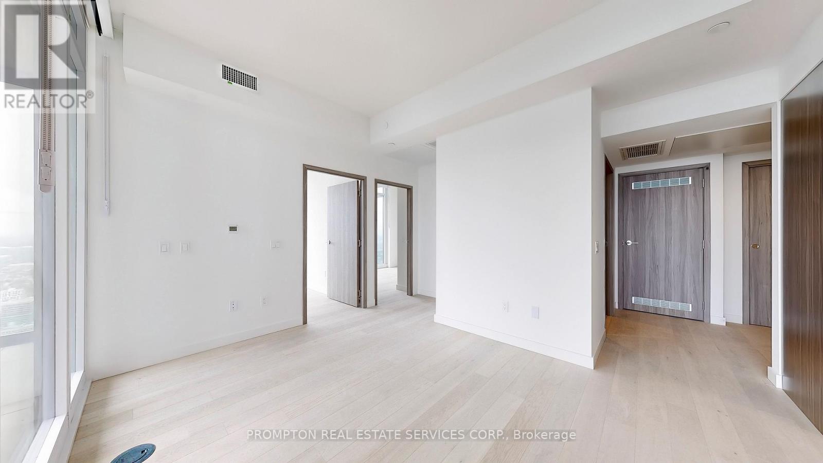 5611 - 1 Concord Cityplace Way, Toronto, Ontario  M5V 0X3 - Photo 18 - C13238978