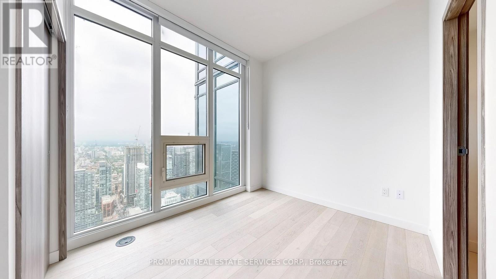 5611 - 1 Concord Cityplace Way, Toronto, Ontario  M5V 0X3 - Photo 26 - C13238978