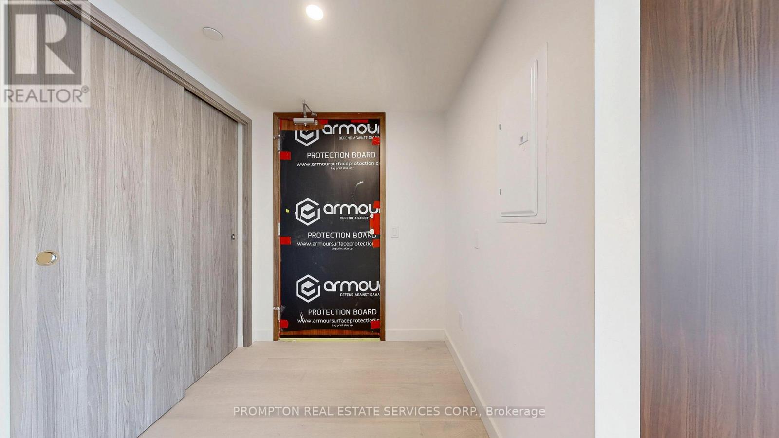 5611 - 1 Concord Cityplace Way, Toronto, Ontario  M5V 0X3 - Photo 39 - C13238978