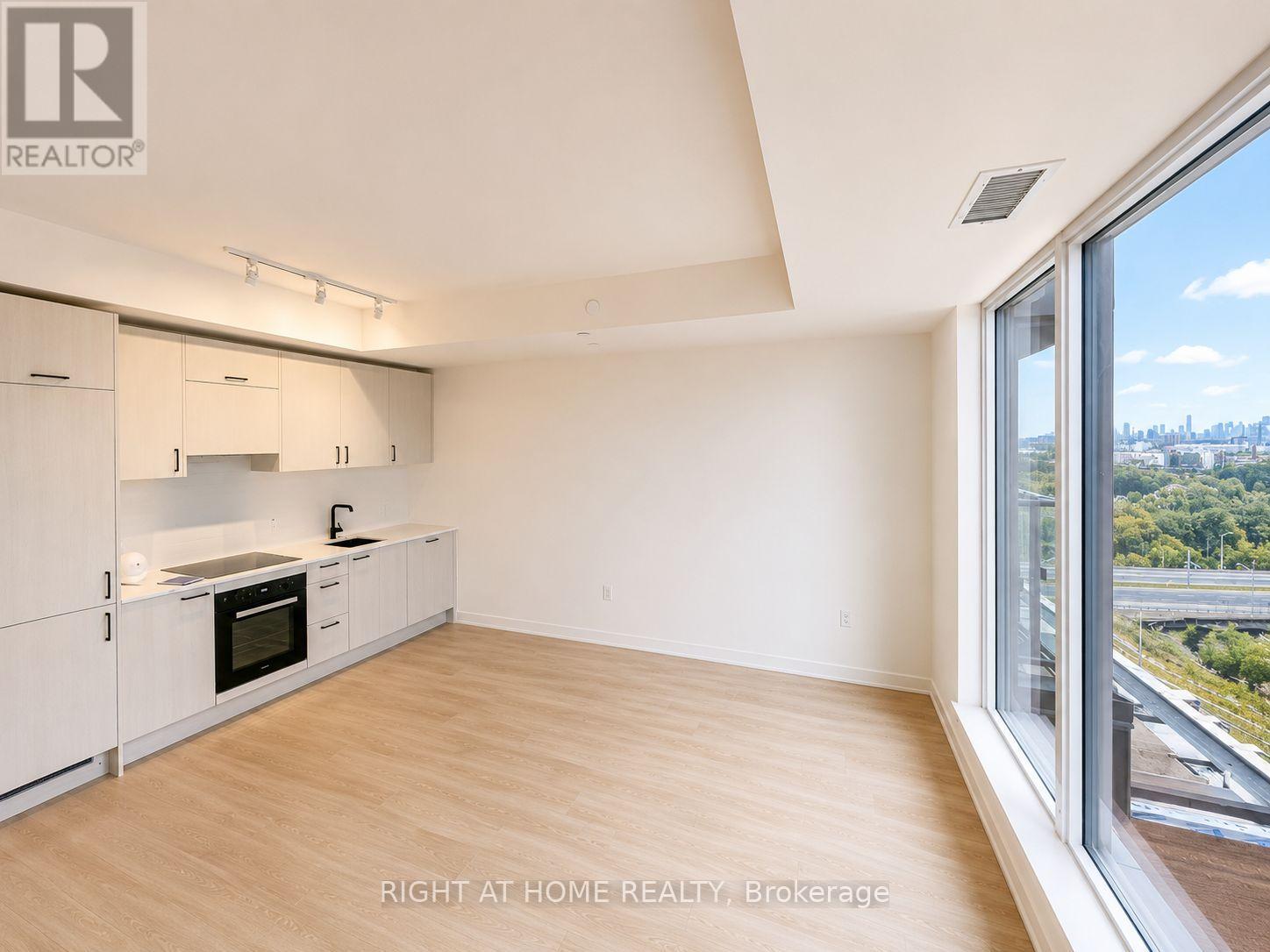 706 - 1 Quarrington Lane, Toronto, Ontario  M3C 0S4 - Photo 11 - C13238986